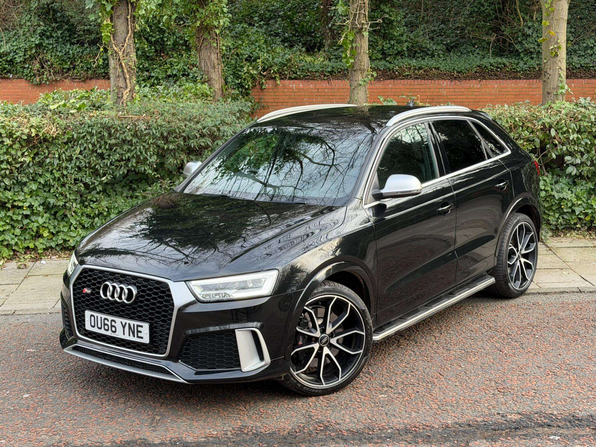 2016 AUDI RS Q3 2016 AUDI RS Q3