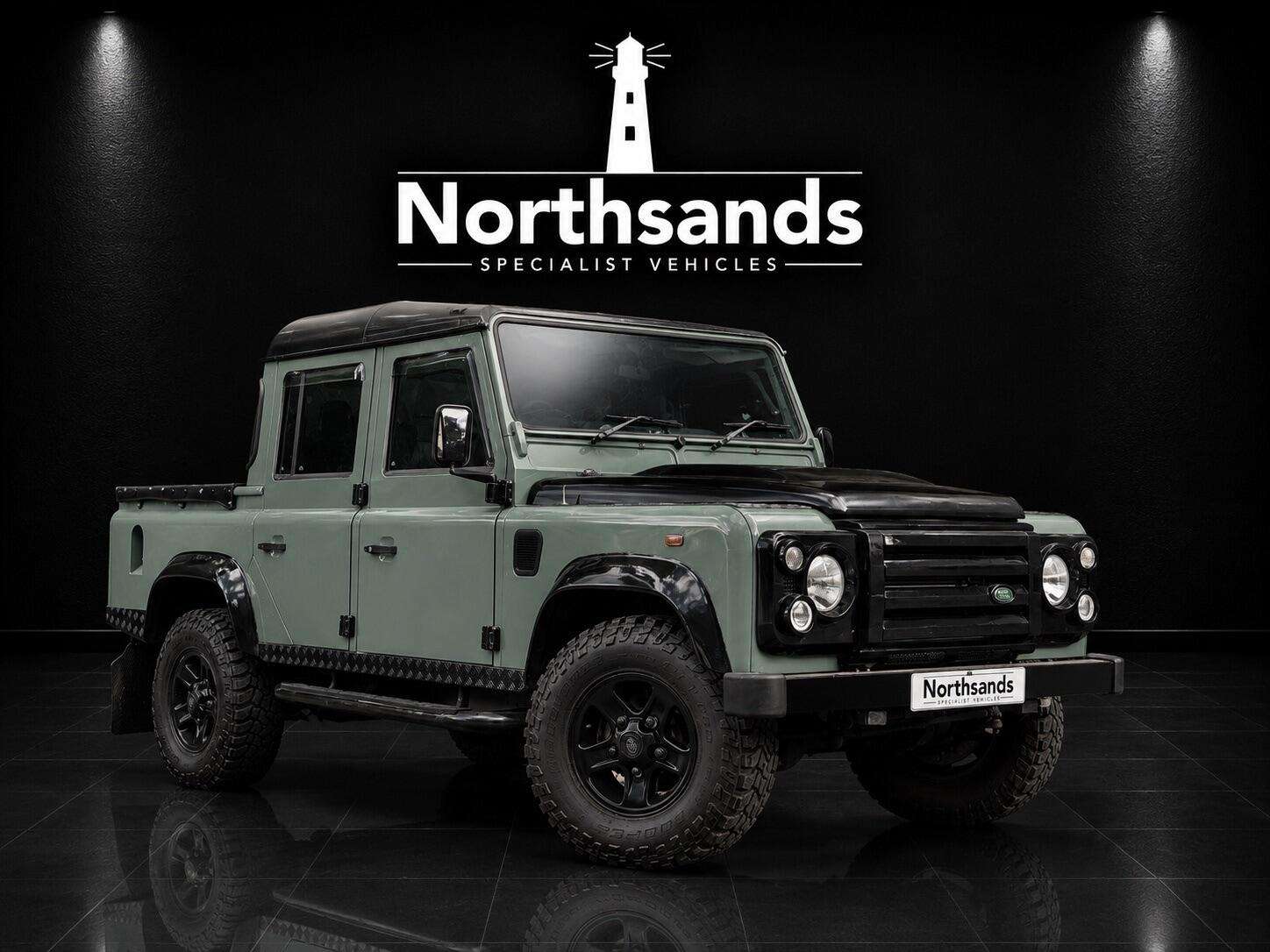 A 2010 LAND ROVER DEFENDER 110 2.4 TDCi 4WD MWB Euro 4 4dr A 2010 LAND ROVER DEFENDER 110 2.4 TDCi 4WD MWB Euro 4 4dr