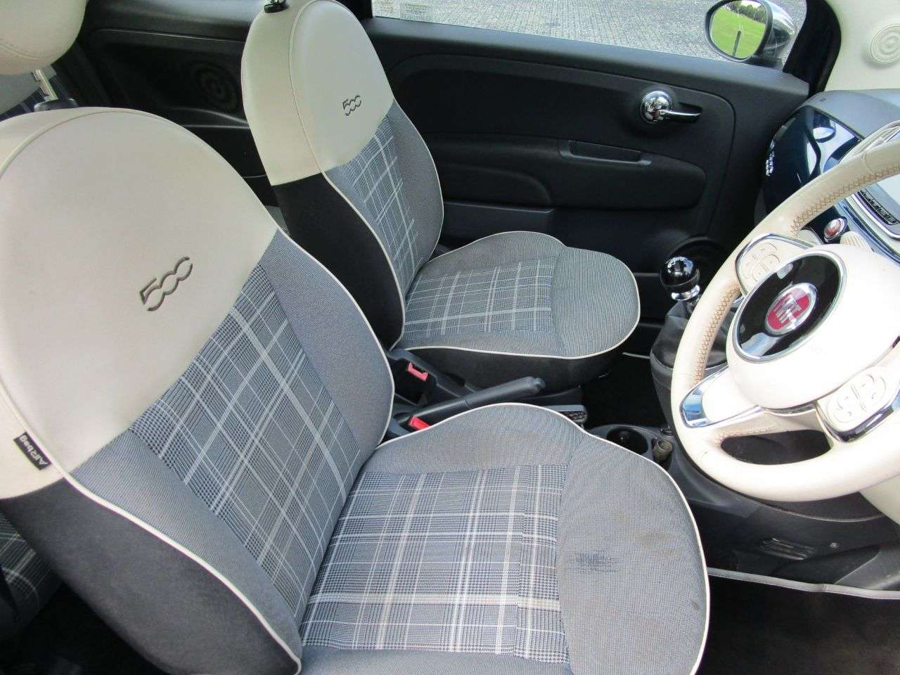 2015 FIAT 500 2015 FIAT 500