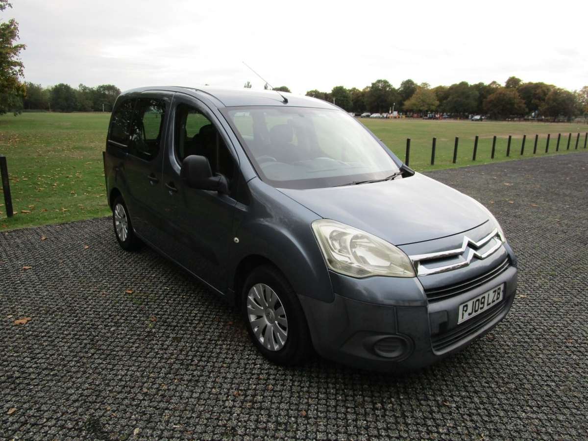 Check out this Citroen Berlingo Multispace 2009 Diesel Manual