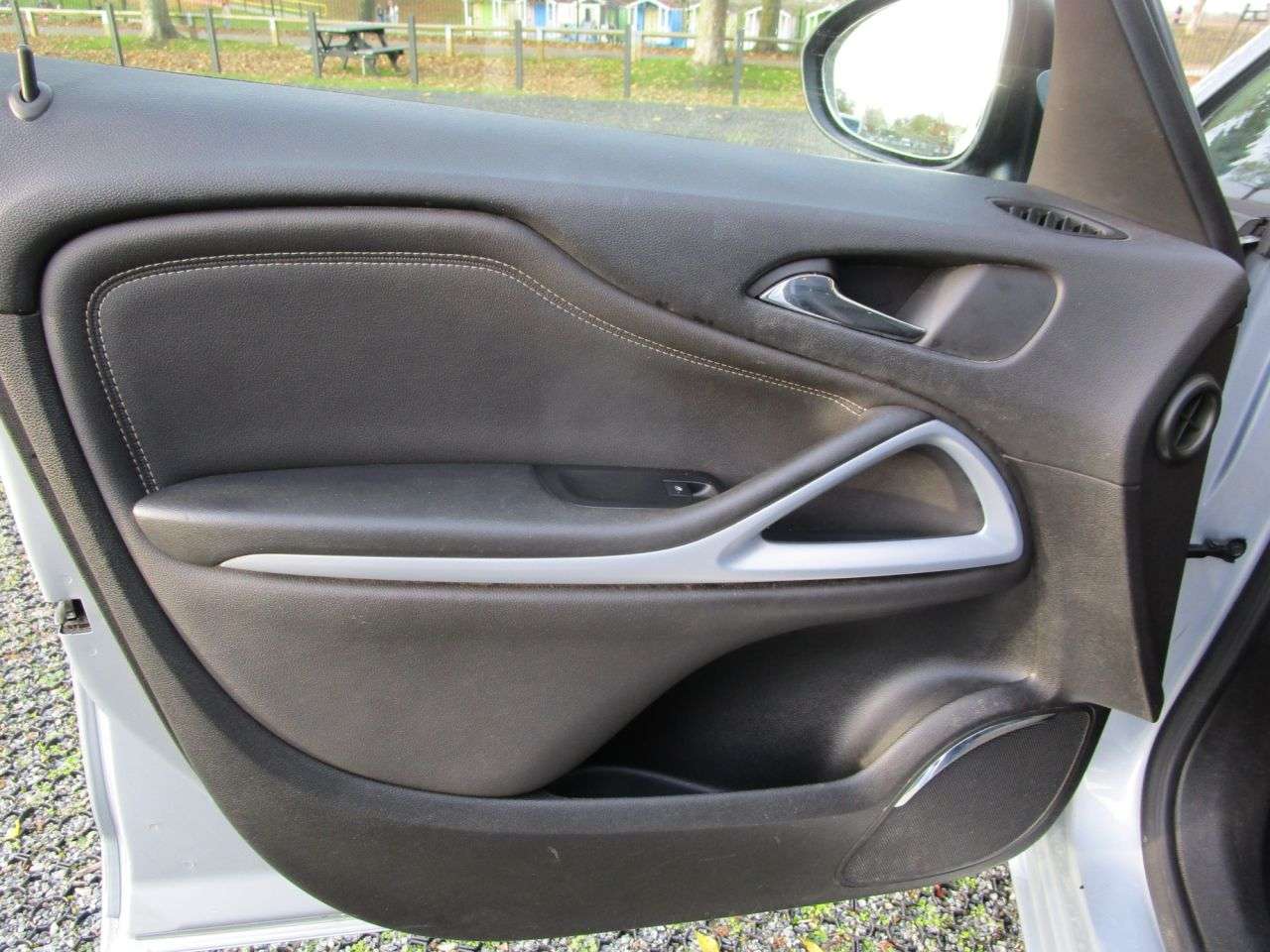 2017 VAUXHALL ZAFIRA TOURER 2017 VAUXHALL ZAFIRA TOURER