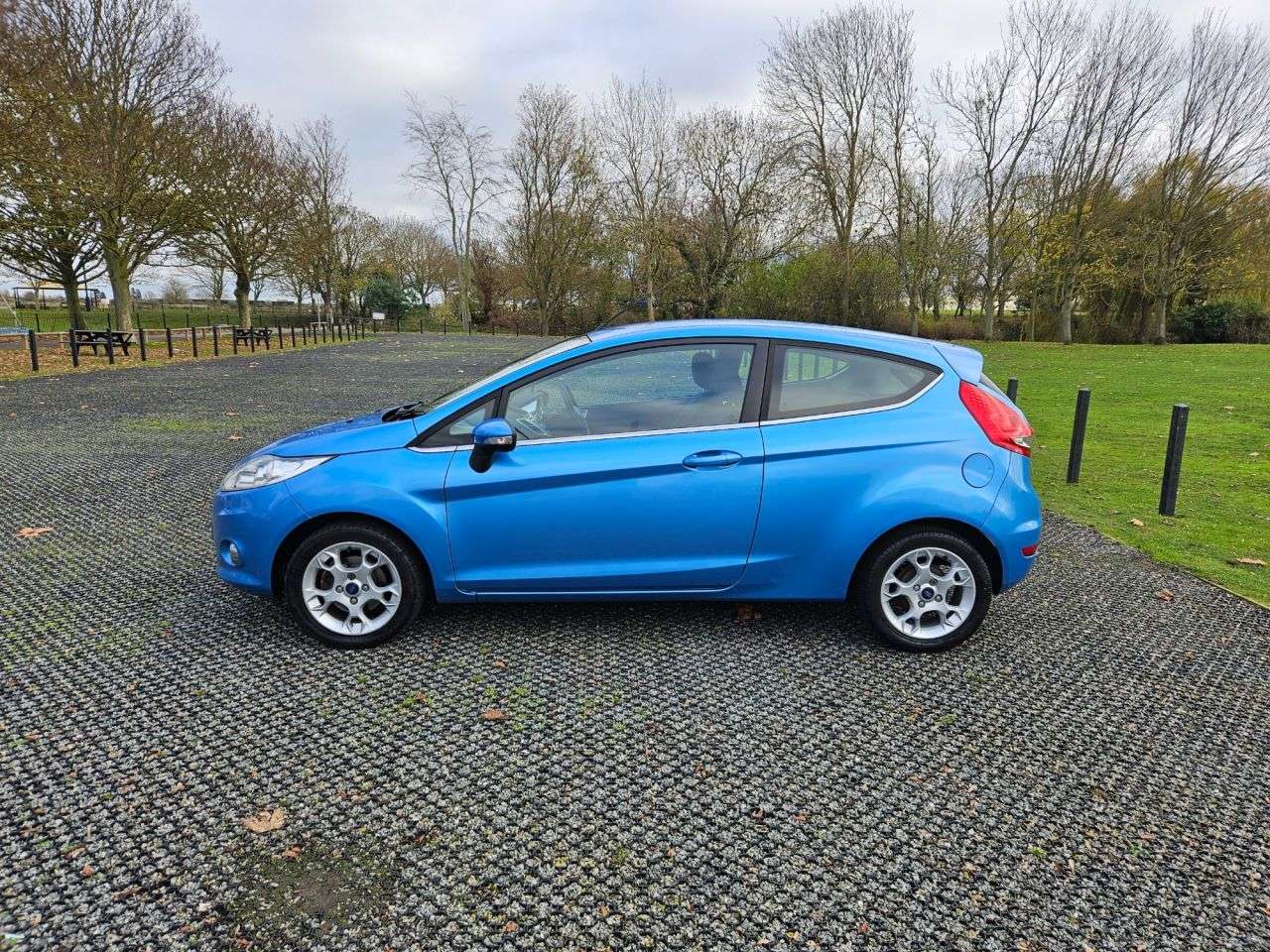 2011 FORD FIESTA 2011 FORD FIESTA