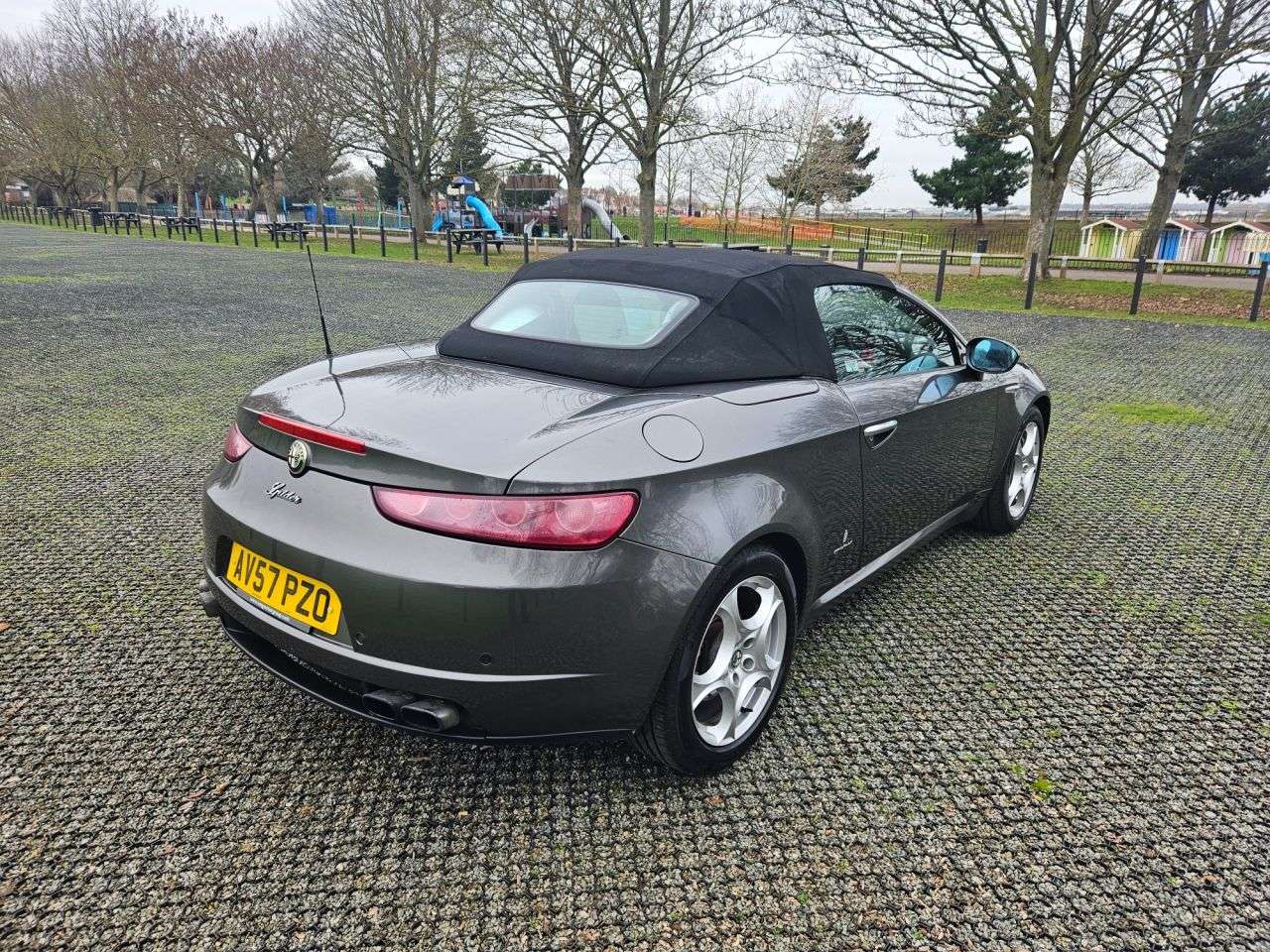 A 2007 ALFA ROMEO SPIDER 3.2 V6 JTS Q4 2 door Convertible Cabriolet A 2007 ALFA ROMEO SPIDER 3.2 V6 JTS Q4 2 door Convertible Cabriolet