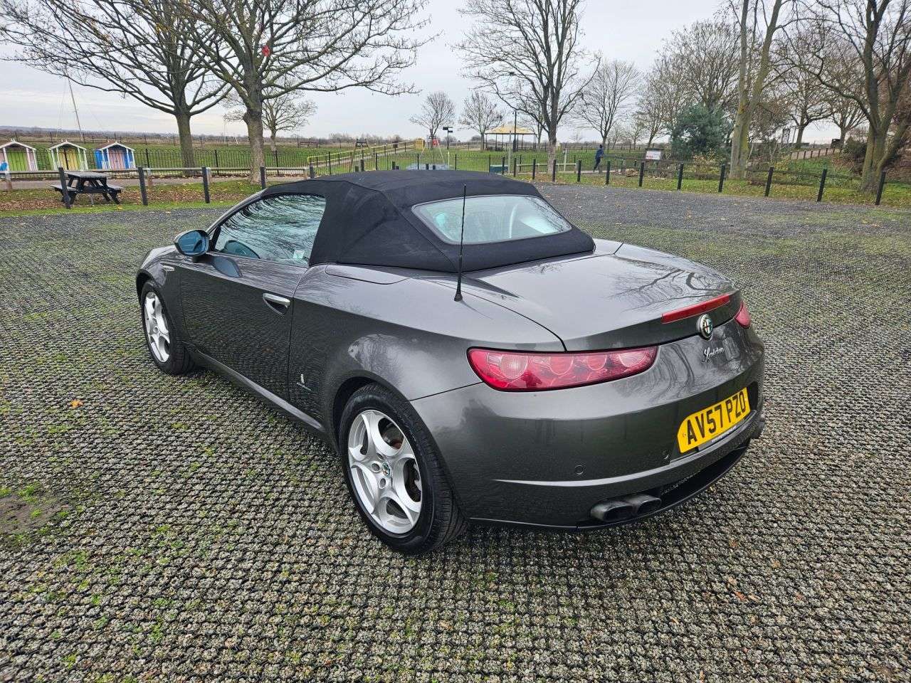 A 2007 ALFA ROMEO SPIDER 3.2 V6 JTS Q4 2 door Convertible Cabriolet A 2007 ALFA ROMEO SPIDER 3.2 V6 JTS Q4 2 door Convertible Cabriolet