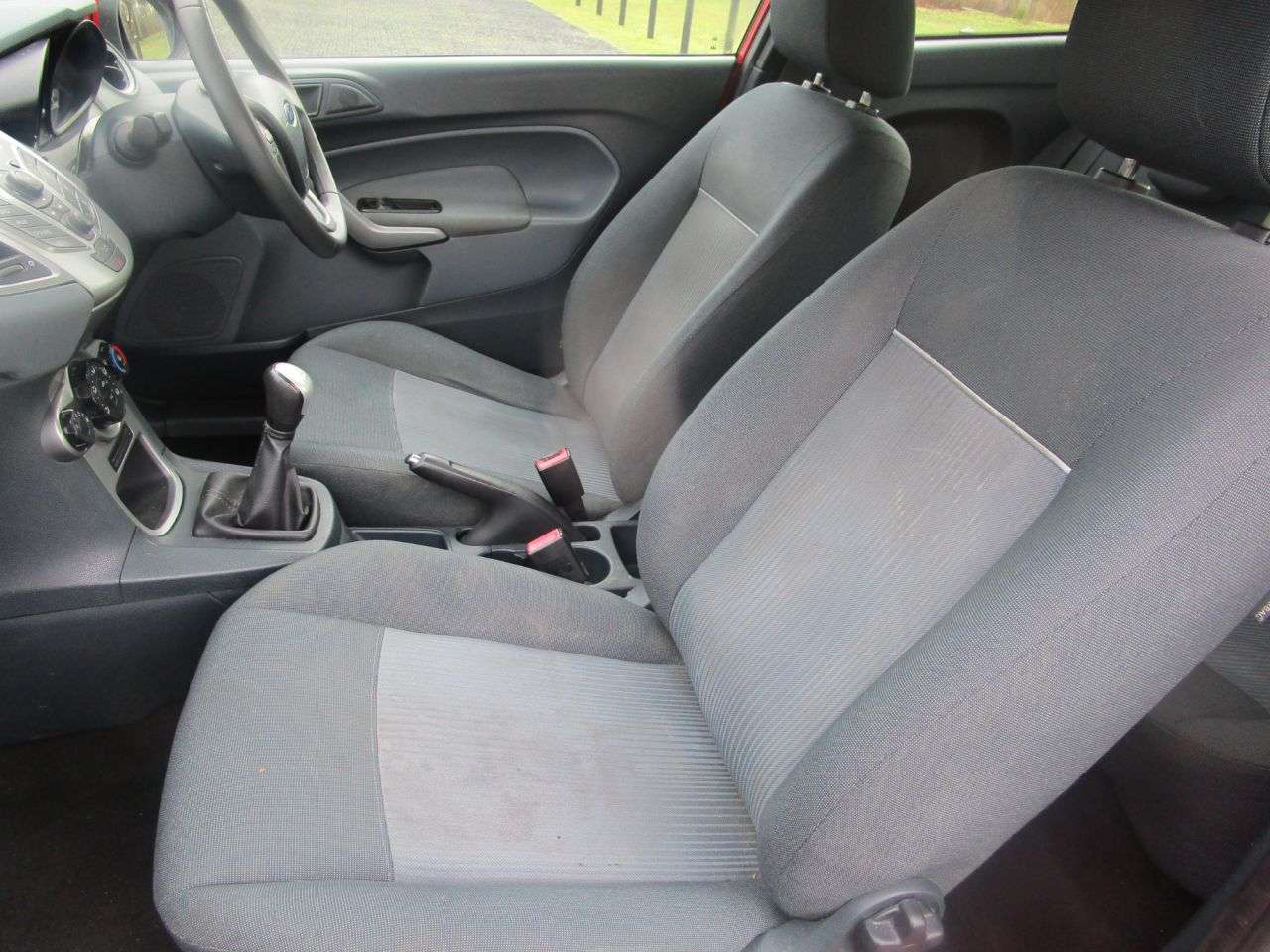 2010 FORD FIESTA 2010 FORD FIESTA