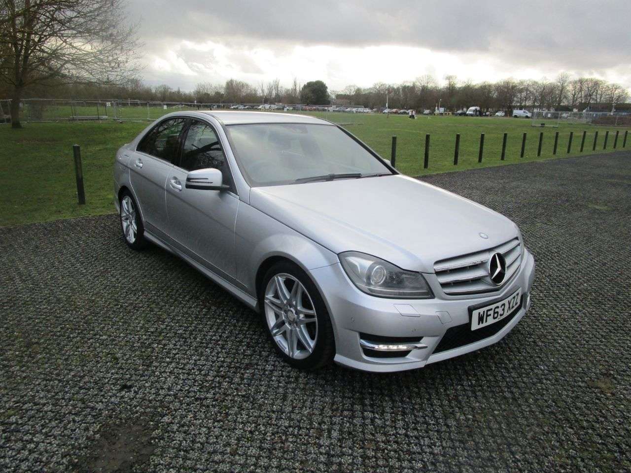 A 2013 MERCEDES-BENZ C-CLASS C250 CDI BlueEFFICIENCY AMG Sport Plus 4 door Auto Diesel Automatic A 2013 MERCEDES-BENZ C-CLASS C250 CDI BlueEFFICIENCY AMG Sport Plus 4 door Auto Diesel Automatic
