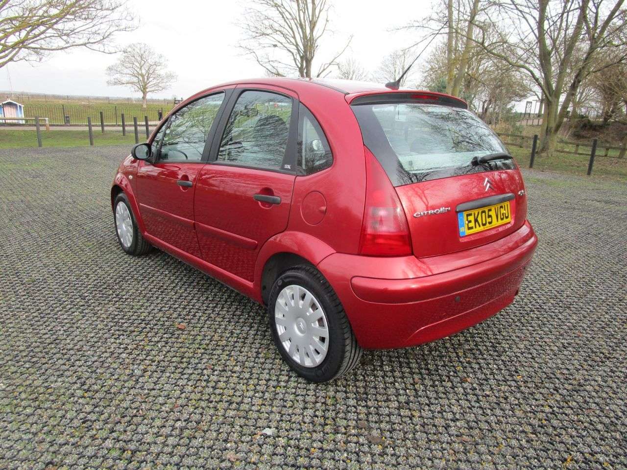 A 2005 CITROEN C3 1.4i SX 5 door Auto Petrol Automatic A 2005 CITROEN C3 1.4i SX 5 door Auto Petrol Automatic