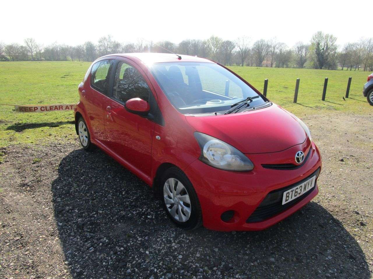 A 2014 TOYOTA AYGO 1.0 VVT-i Move 5 door Petrol A 2014 TOYOTA AYGO 1.0 VVT-i Move 5 door Petrol