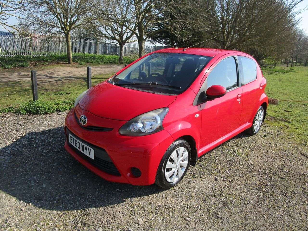 A 2014 TOYOTA AYGO 1.0 VVT-i Move 5 door Petrol A 2014 TOYOTA AYGO 1.0 VVT-i Move 5 door Petrol