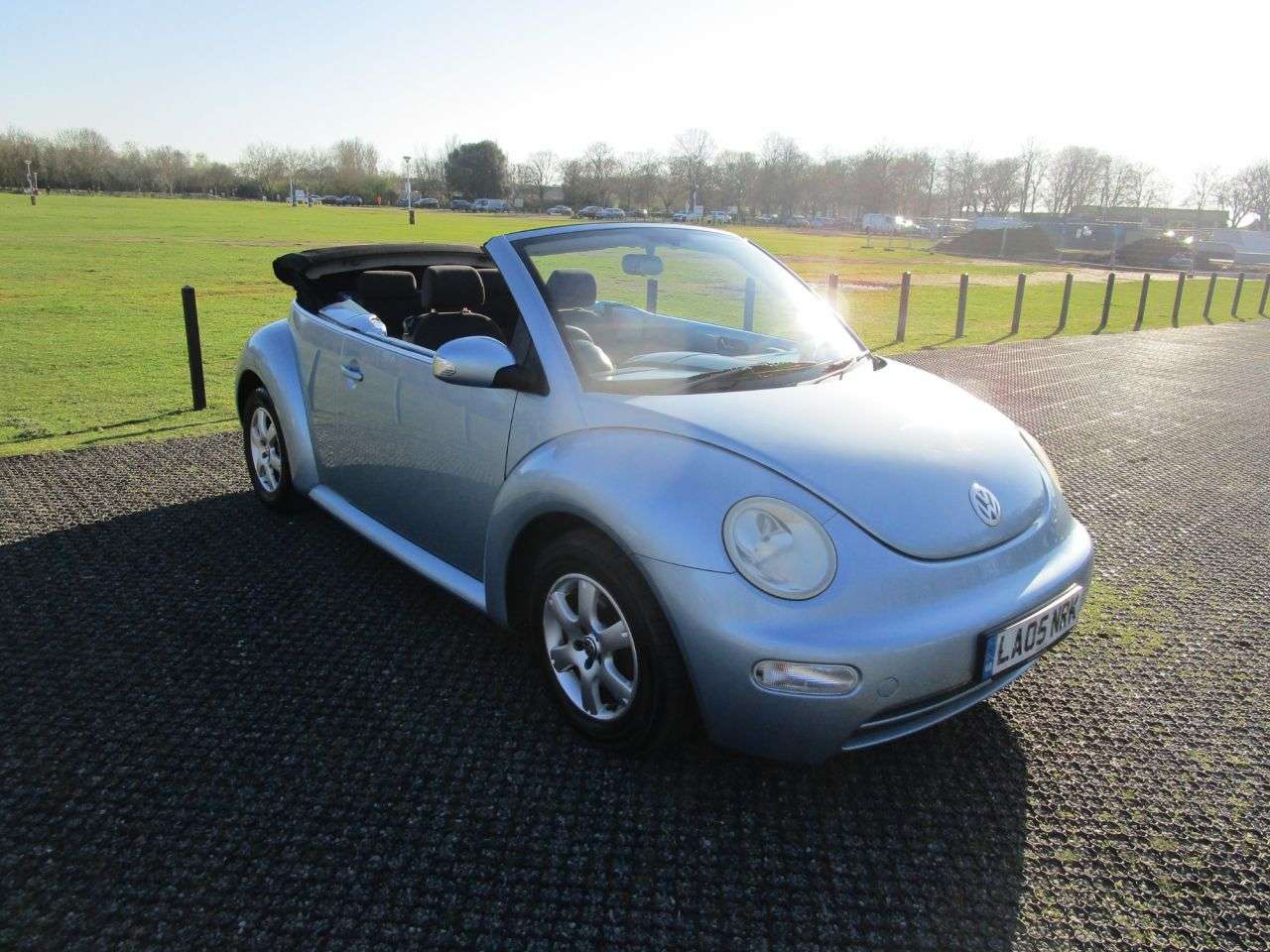 A 2005 VOLKSWAGEN BEETLE 1.4 2 door Convertible Petrol Cabriolet A 2005 VOLKSWAGEN BEETLE 1.4 2 door Convertible Petrol Cabriolet