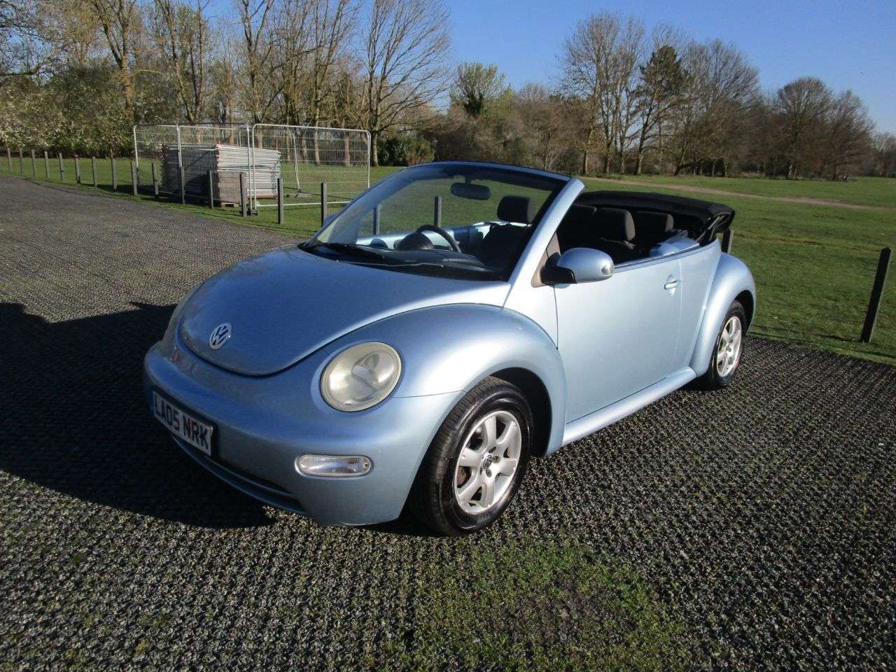 A 2005 VOLKSWAGEN BEETLE 1.4 2 door Convertible Petrol Cabriolet A 2005 VOLKSWAGEN BEETLE 1.4 2 door Convertible Petrol Cabriolet