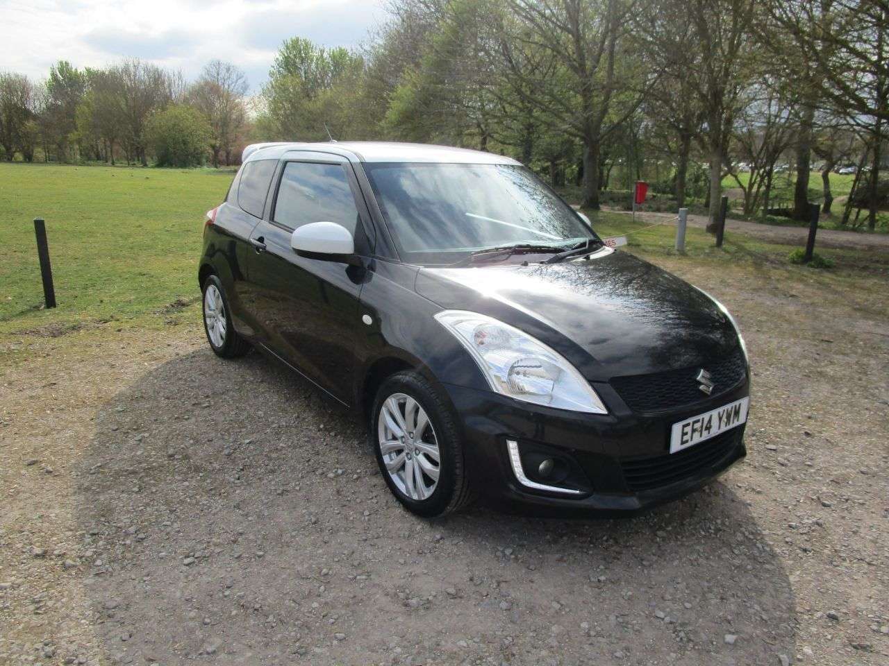 A 2014 SUZUKI SWIFT 1.2 SZ-L 3 door Petrol A 2014 SUZUKI SWIFT 1.2 SZ-L 3 door Petrol