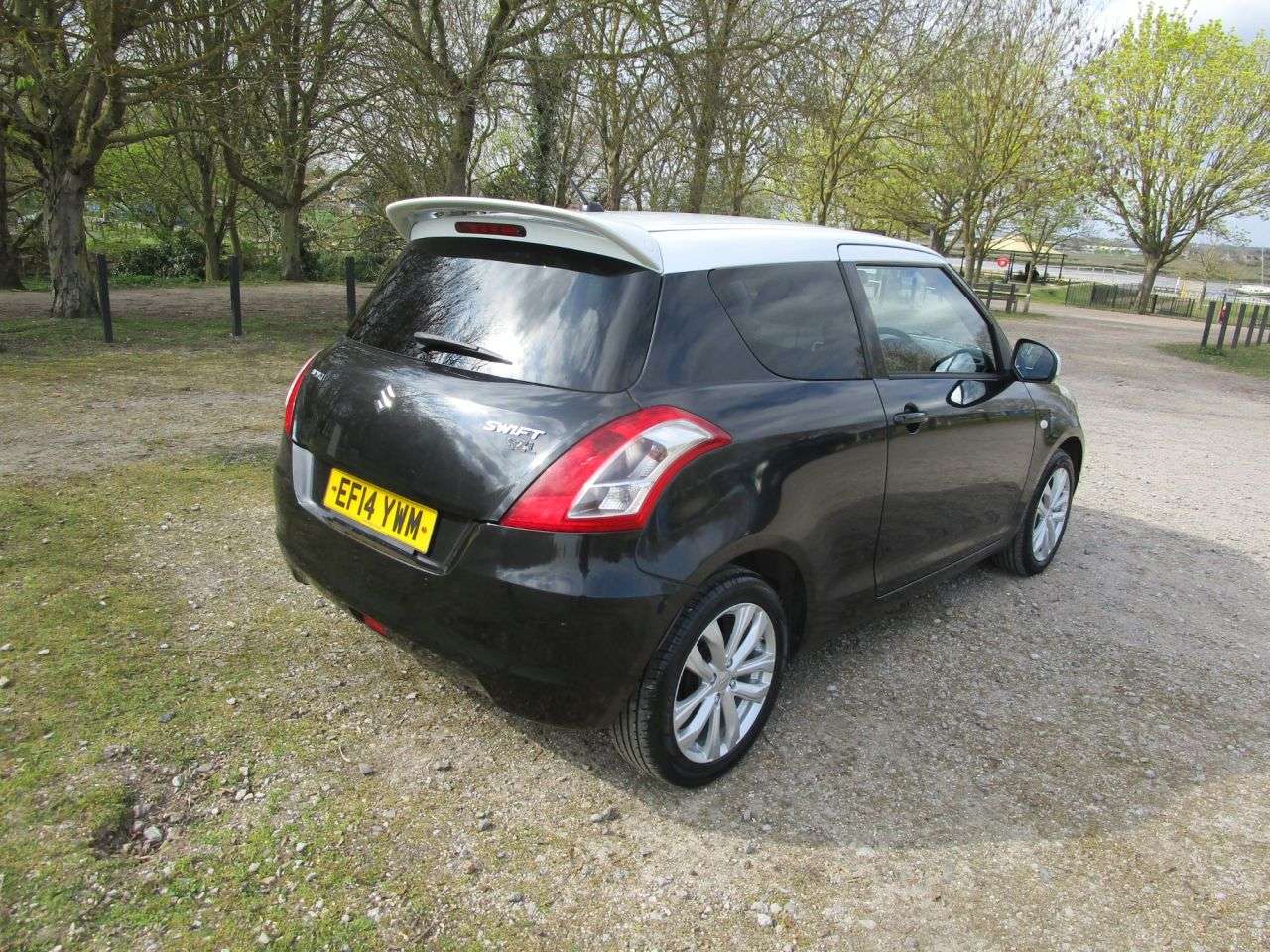 A 2014 SUZUKI SWIFT 1.2 SZ-L 3 door Petrol A 2014 SUZUKI SWIFT 1.2 SZ-L 3 door Petrol