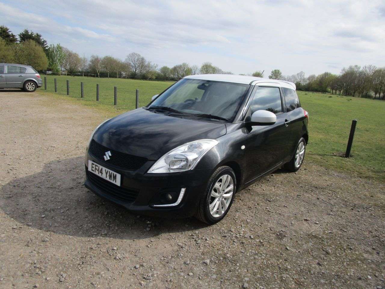A 2014 SUZUKI SWIFT 1.2 SZ-L 3 door Petrol A 2014 SUZUKI SWIFT 1.2 SZ-L 3 door Petrol