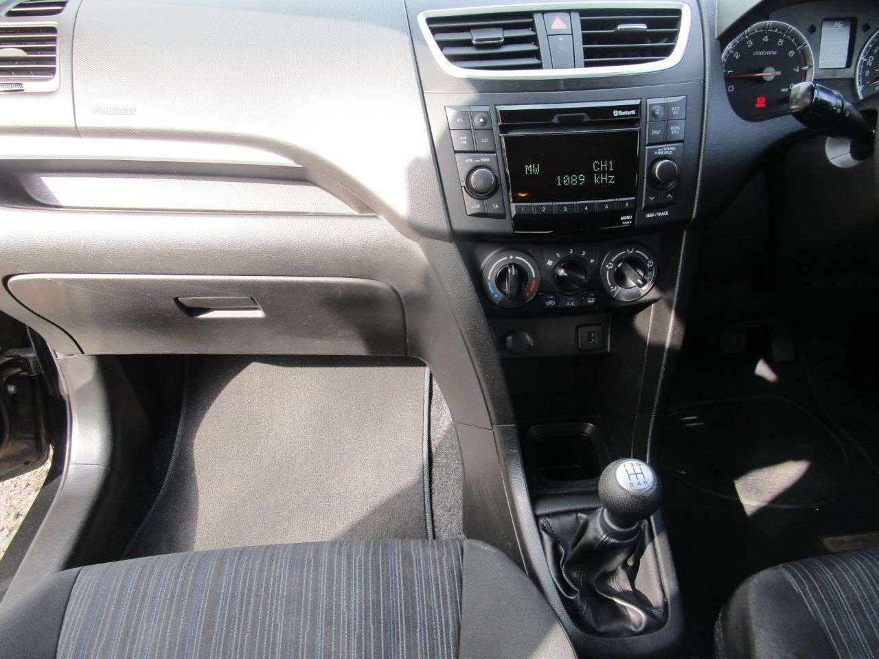 2014 SUZUKI SWIFT 2014 SUZUKI SWIFT