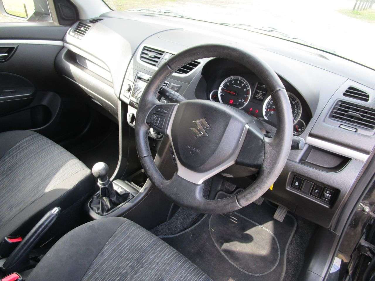 2014 SUZUKI SWIFT 2014 SUZUKI SWIFT