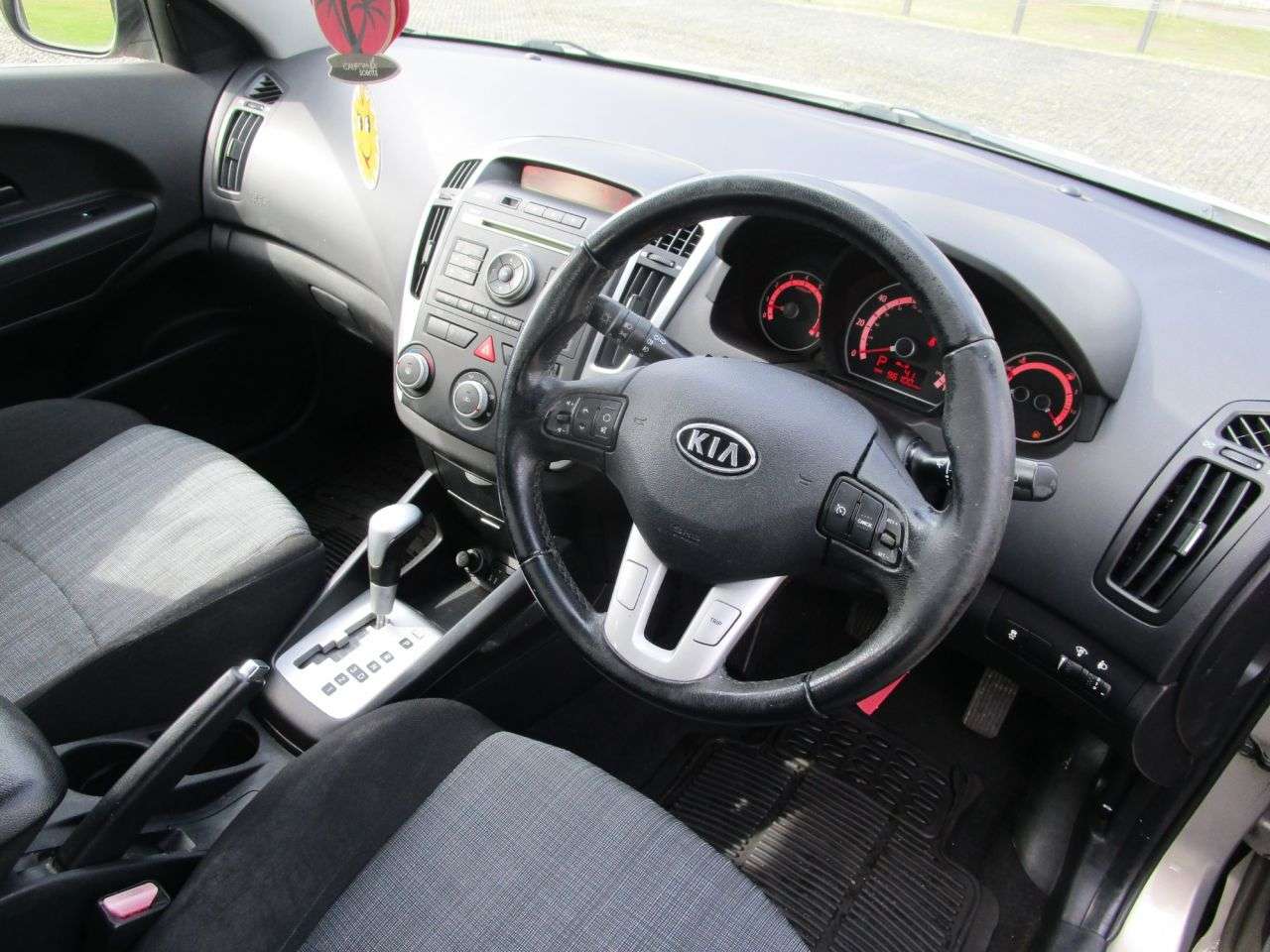 2011 KIA CEED 2011 KIA CEED