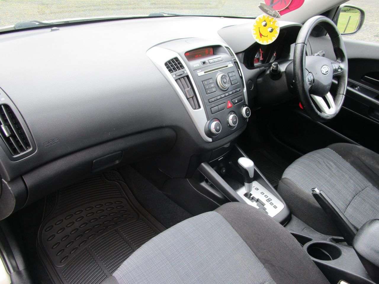 2011 KIA CEED 2011 KIA CEED
