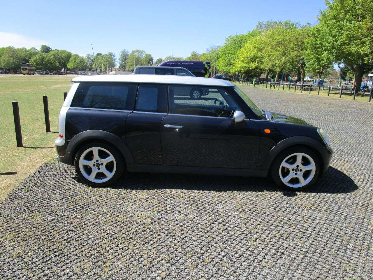 2009 MINI CLUBMAN 2009 MINI CLUBMAN