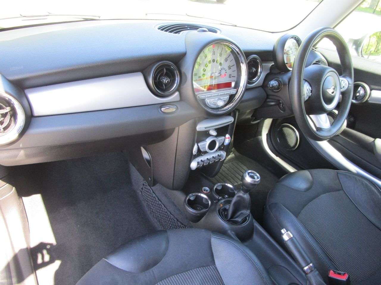 2009 MINI CLUBMAN 2009 MINI CLUBMAN