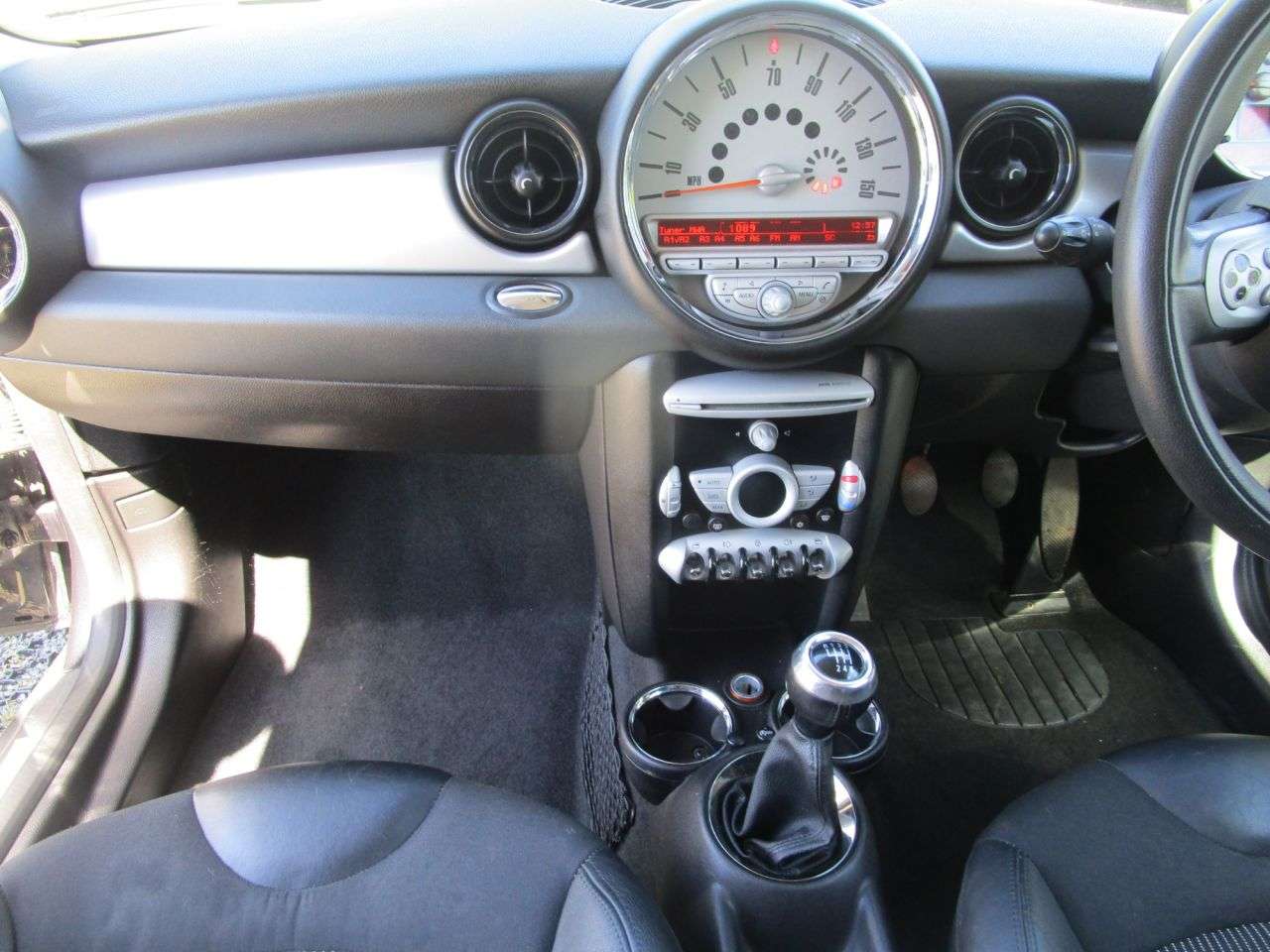 2009 MINI CLUBMAN 2009 MINI CLUBMAN