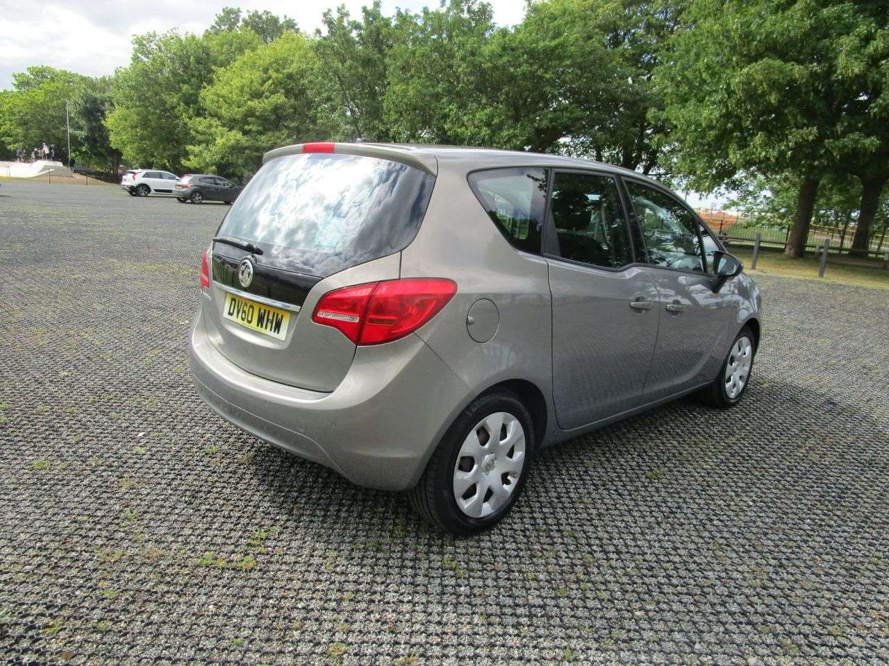 A 2010 VAUXHALL MERIVA 1.4i 16V Exclusiv 5 door Petrol A 2010 VAUXHALL MERIVA 1.4i 16V Exclusiv 5 door Petrol