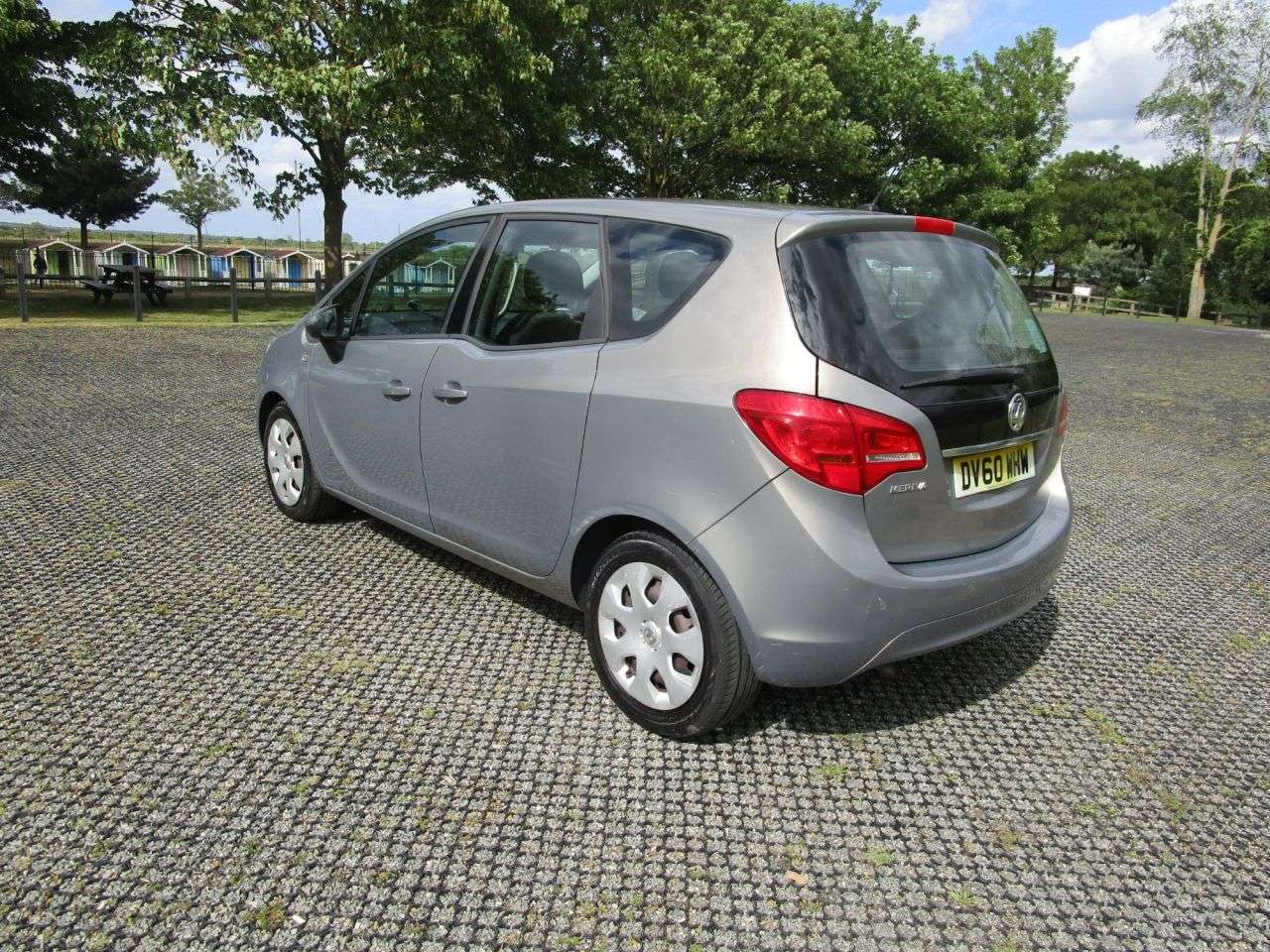 A 2010 VAUXHALL MERIVA 1.4i 16V Exclusiv 5 door Petrol A 2010 VAUXHALL MERIVA 1.4i 16V Exclusiv 5 door Petrol