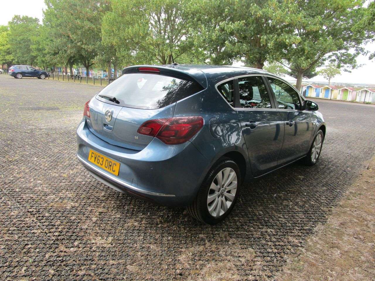 A 2013 VAUXHALL ASTRA 1.6 16v Elite Hatchback 5 door Petrol A 2013 VAUXHALL ASTRA 1.6 16v Elite Hatchback 5 door Petrol