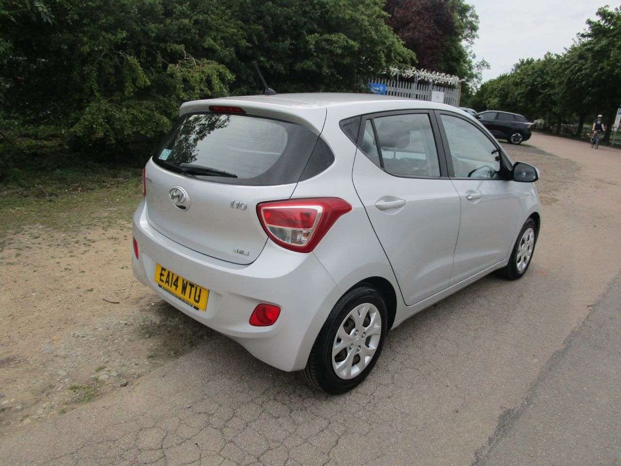 A 2014 HYUNDAI I10 1.2 SE 5 door Auto Petrol Automatic A 2014 HYUNDAI I10 1.2 SE 5 door Auto Petrol Automatic