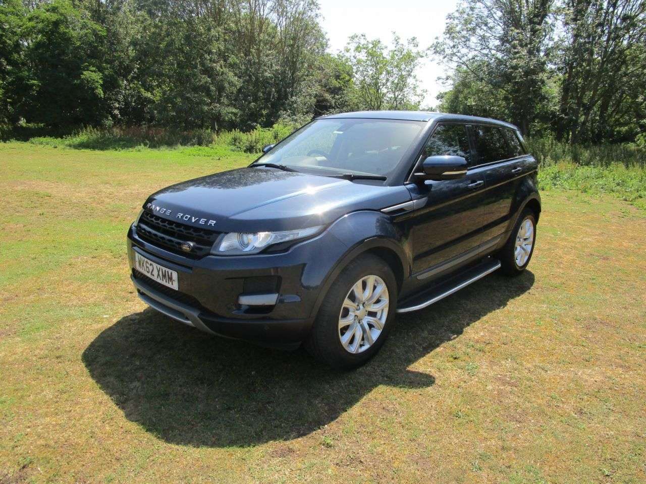 A 2012 LAND ROVER RANGE ROVER EVOQUE 2.2 eD4 Pure 5 door 2WD Diesel A 2012 LAND ROVER RANGE ROVER EVOQUE 2.2 eD4 Pure 5 door 2WD Diesel