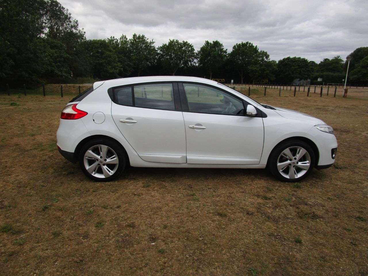 2012 RENAULT MEGANE 2012 RENAULT MEGANE