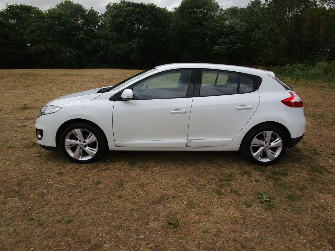 2012 RENAULT MEGANE 2012 RENAULT MEGANE