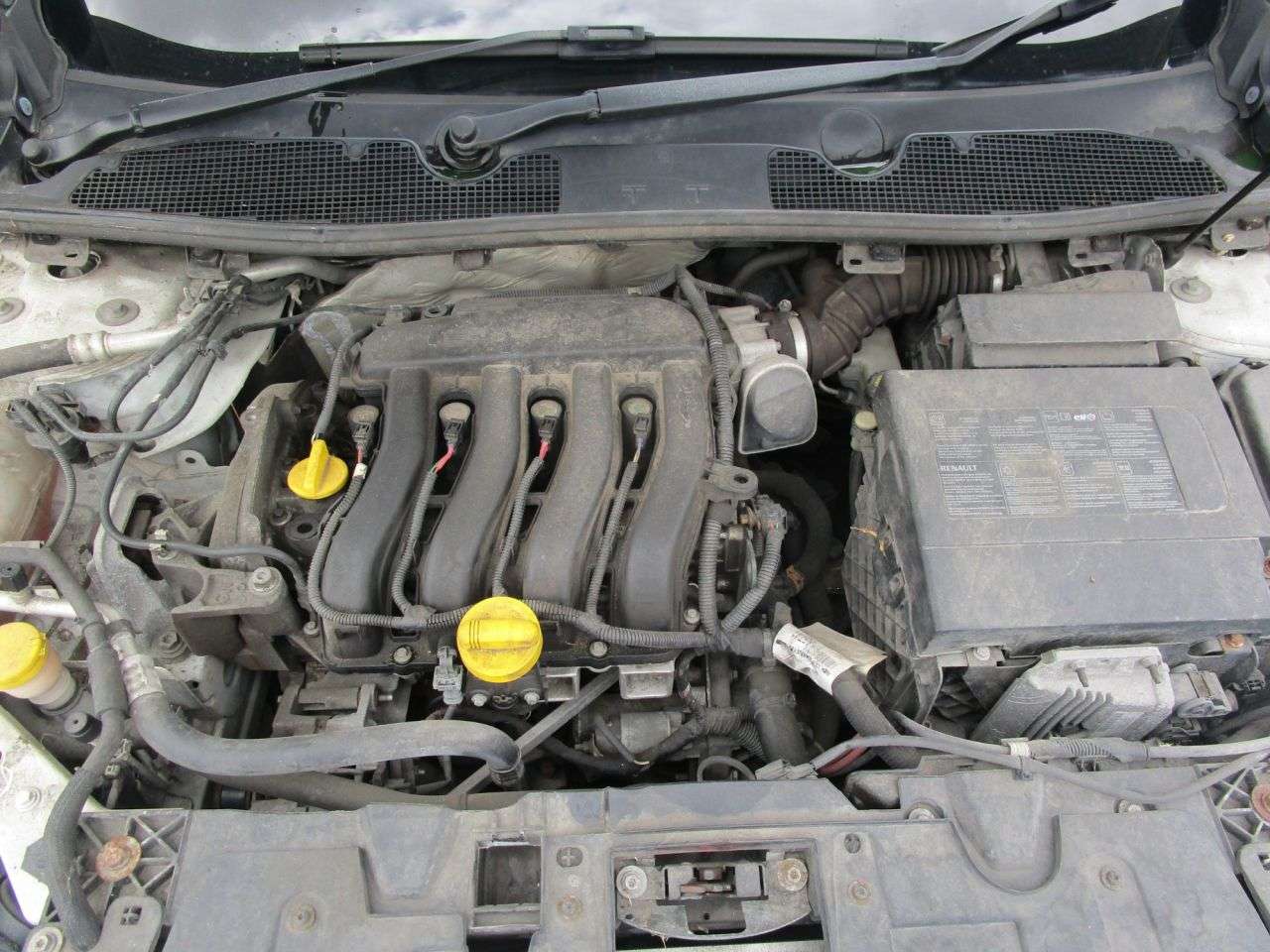 2012 RENAULT MEGANE 2012 RENAULT MEGANE