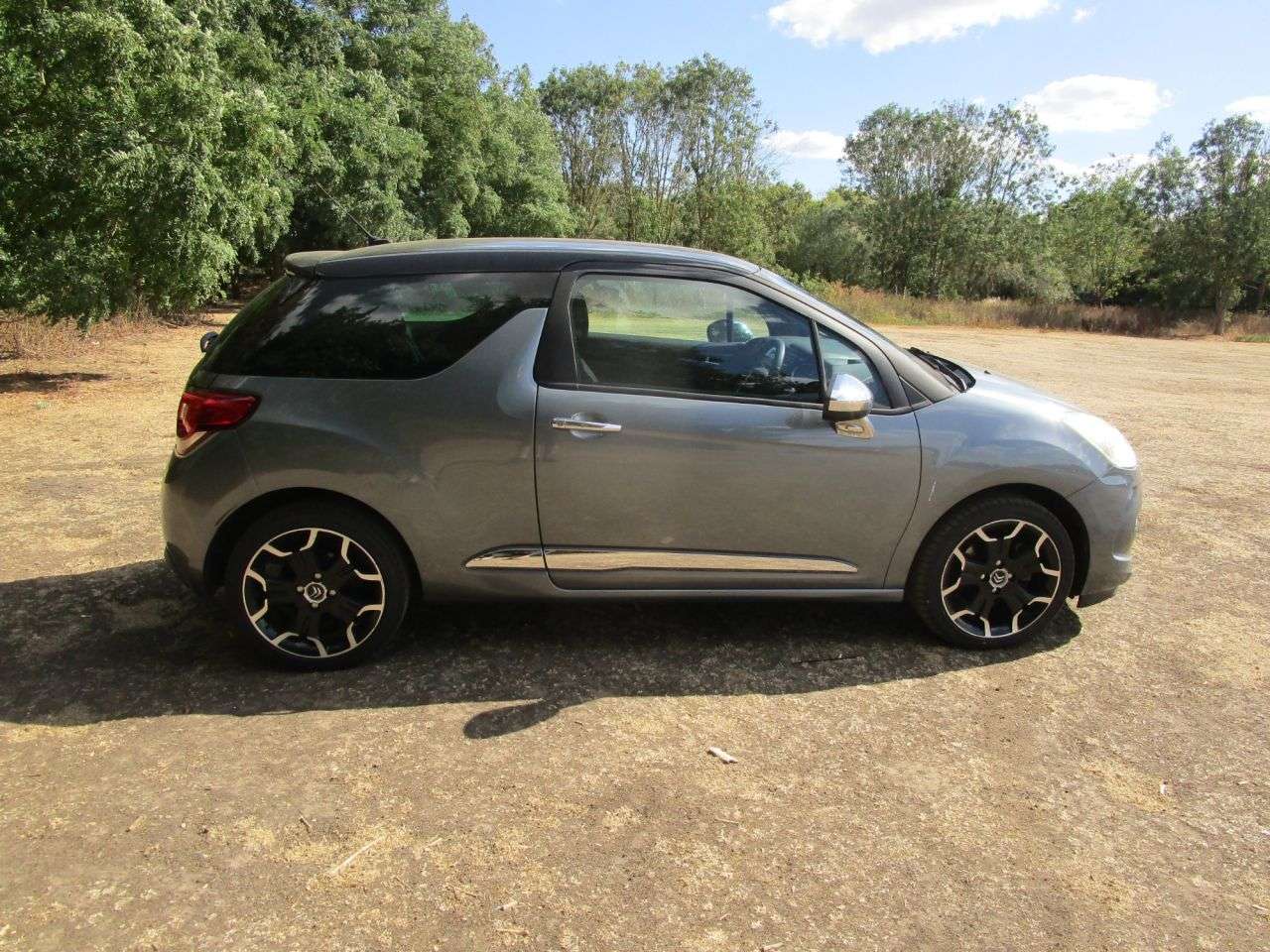 2011 CITROEN DS3 2011 CITROEN DS3