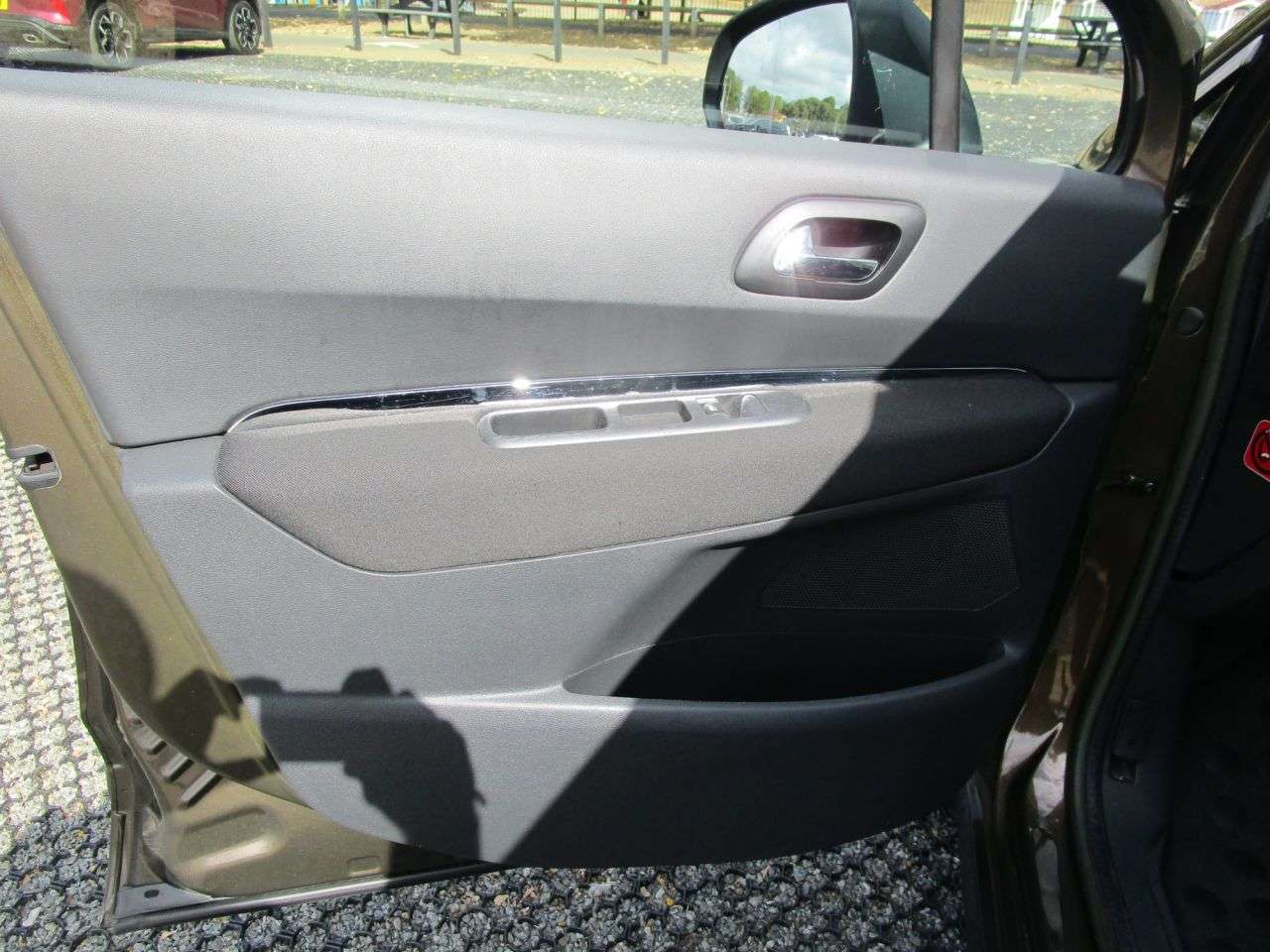2011 PEUGEOT 3008 2011 PEUGEOT 3008