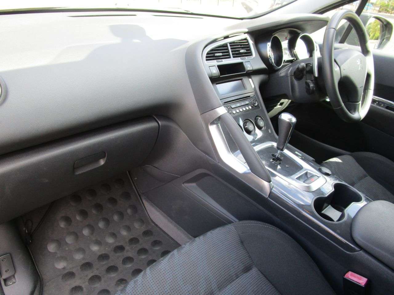 2011 PEUGEOT 3008 2011 PEUGEOT 3008