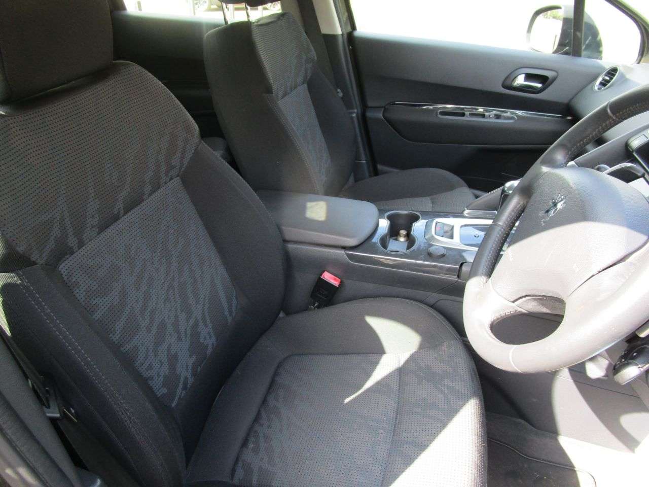 2011 PEUGEOT 3008 2011 PEUGEOT 3008