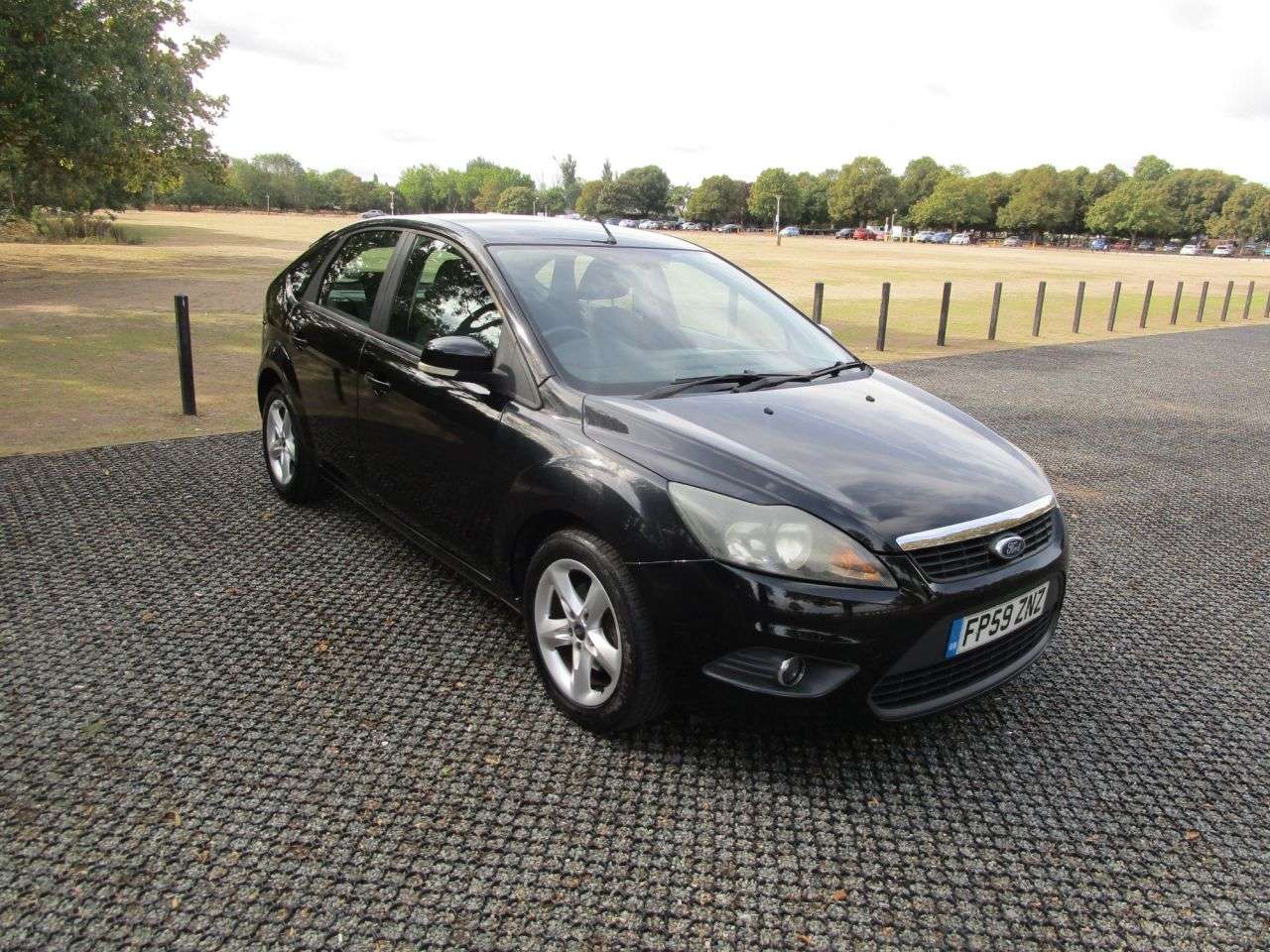 A 2010 FORD FOCUS 1.8 Zetec 5 door Petrol A 2010 FORD FOCUS 1.8 Zetec 5 door Petrol