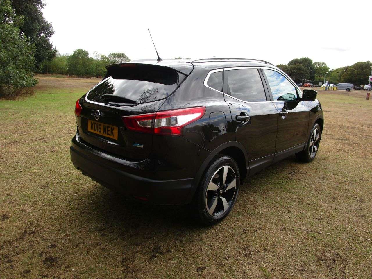 A 2016 NISSAN QASHQAI 1.5 dCi N-Connecta 5 door Diesel A 2016 NISSAN QASHQAI 1.5 dCi N-Connecta 5 door Diesel