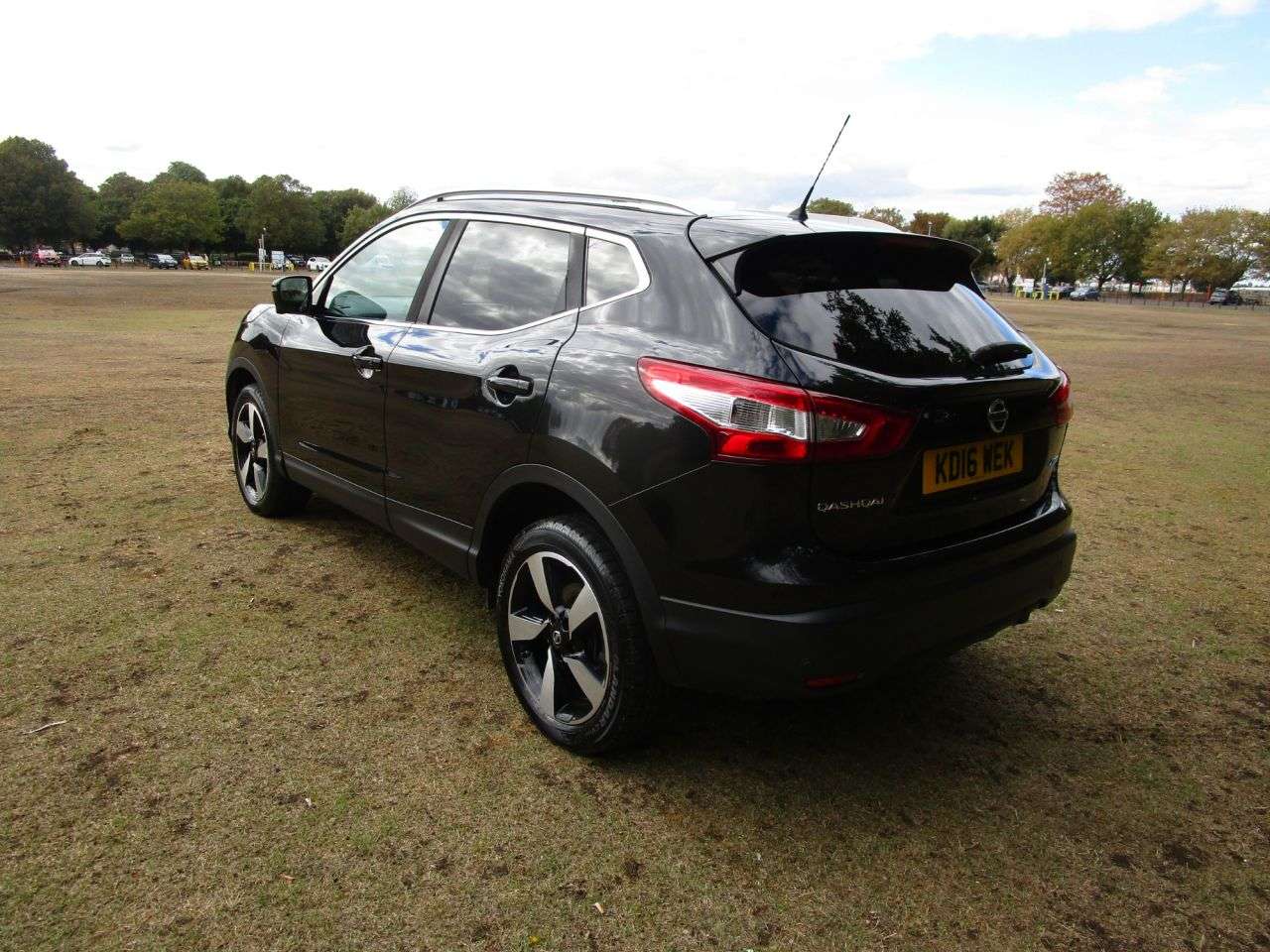 A 2016 NISSAN QASHQAI 1.5 dCi N-Connecta 5 door Diesel A 2016 NISSAN QASHQAI 1.5 dCi N-Connecta 5 door Diesel