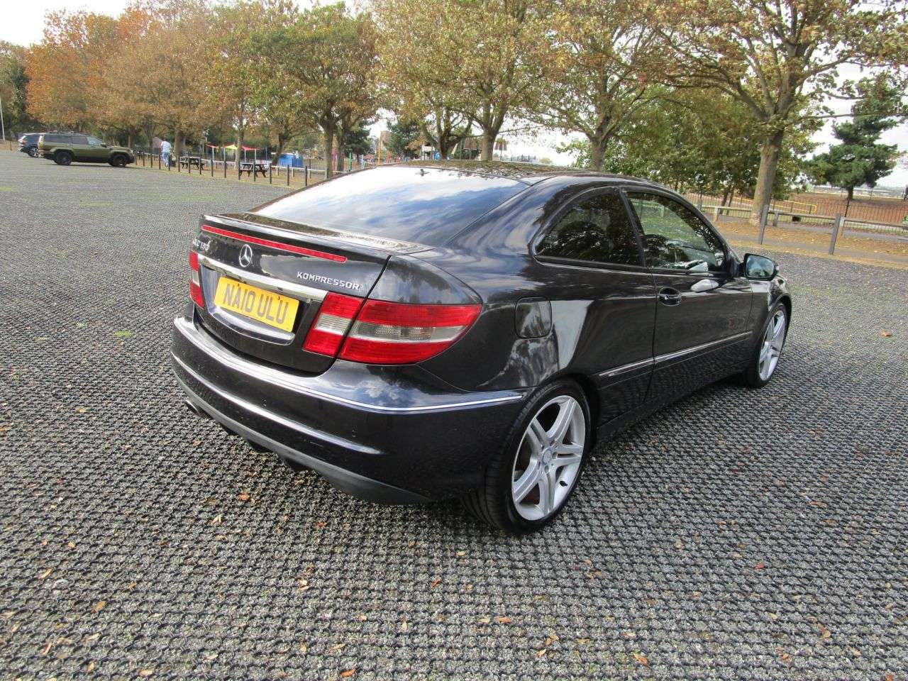 A 2010 MERCEDES-BENZ CLC CLASS 180K Sport 3 door Auto Petrol Automatic A 2010 MERCEDES-BENZ CLC CLASS 180K Sport 3 door Auto Petrol Automatic