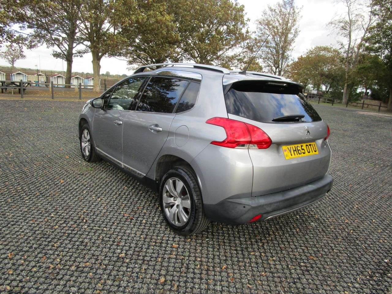 A 2015 PEUGEOT 2008 1.2 PureTech Allure 5 door Auto Petrol Automatic A 2015 PEUGEOT 2008 1.2 PureTech Allure 5 door Auto Petrol Automatic