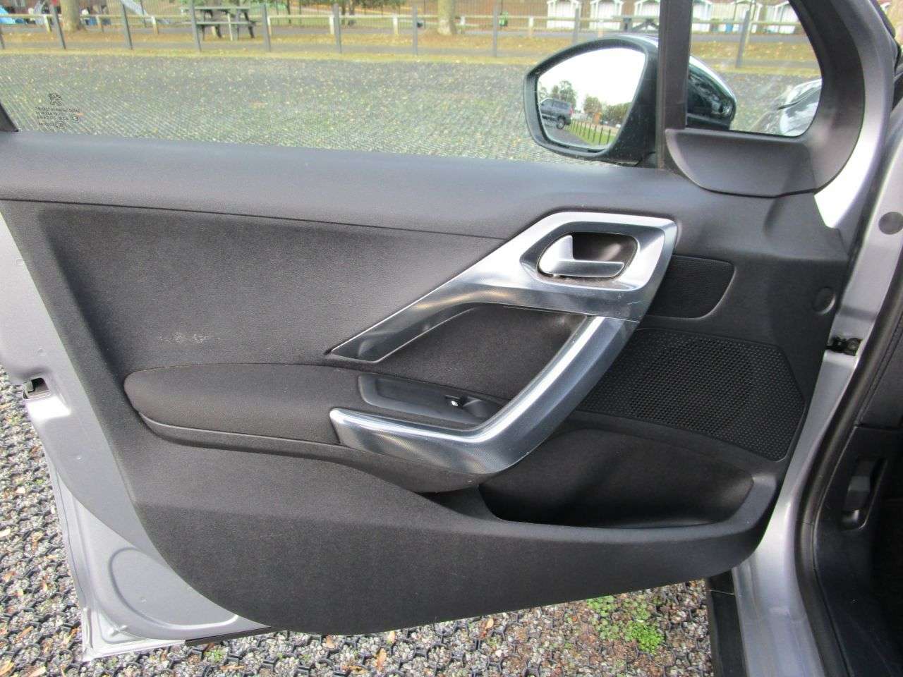 2015 PEUGEOT 2008 2015 PEUGEOT 2008