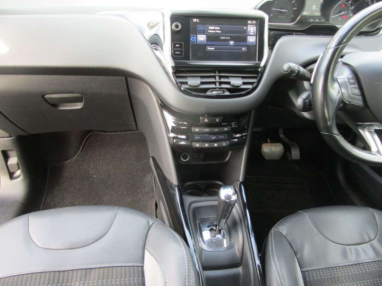 2015 PEUGEOT 2008 2015 PEUGEOT 2008
