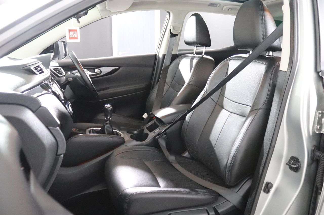 2015 NISSAN QASHQAI 2015 NISSAN QASHQAI