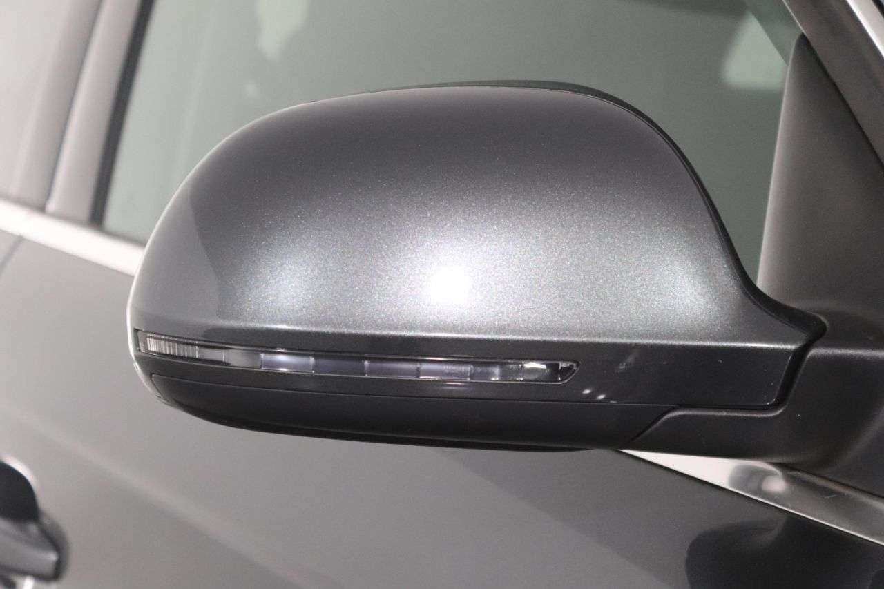 2017 AUDI Q3 2017 AUDI Q3