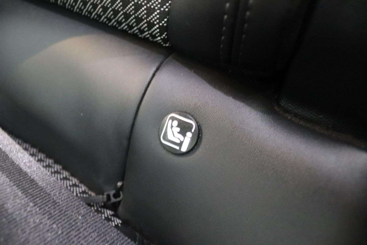 2021 PEUGEOT E-2008 2021 PEUGEOT E-2008