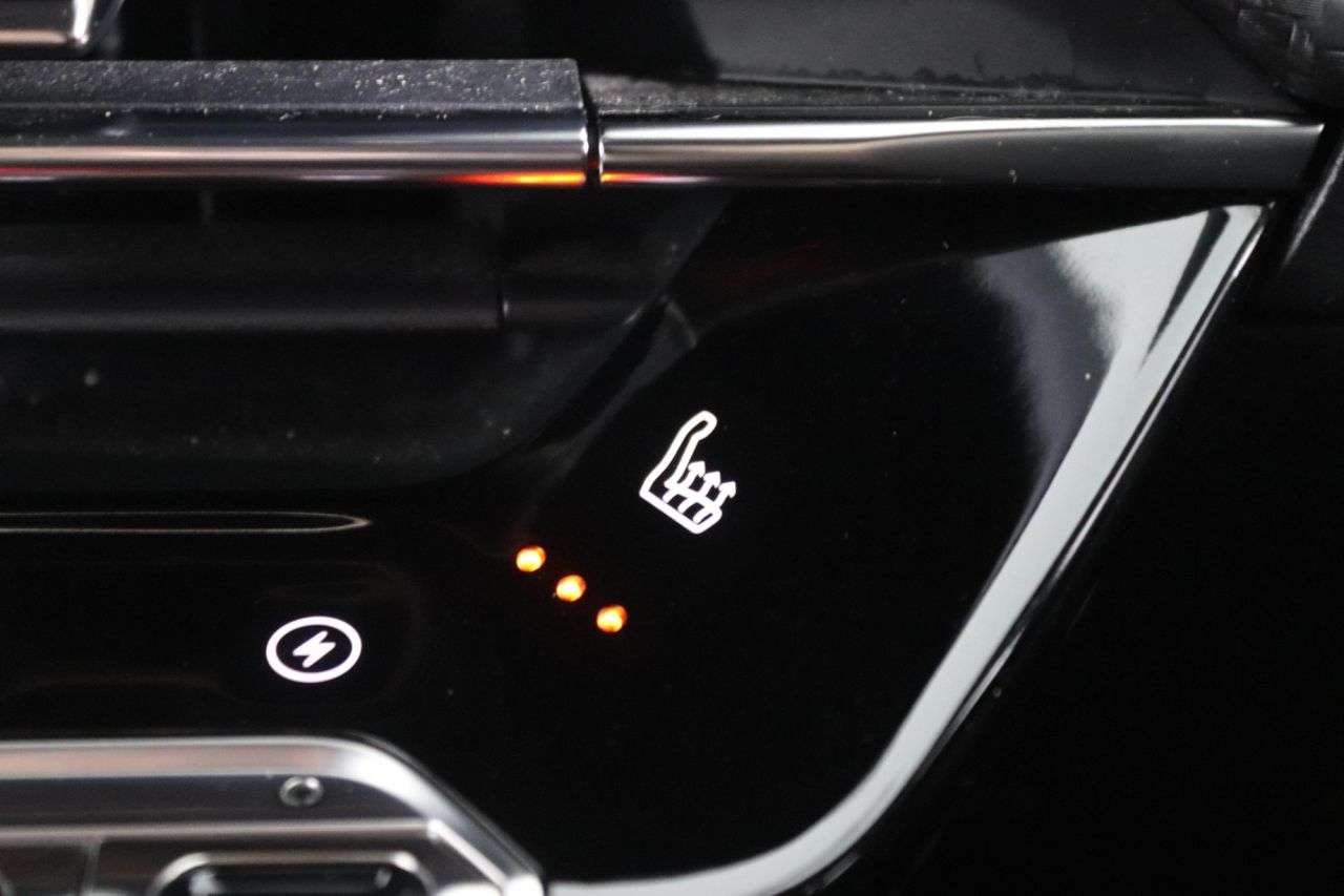 2021 PEUGEOT E-2008 2021 PEUGEOT E-2008