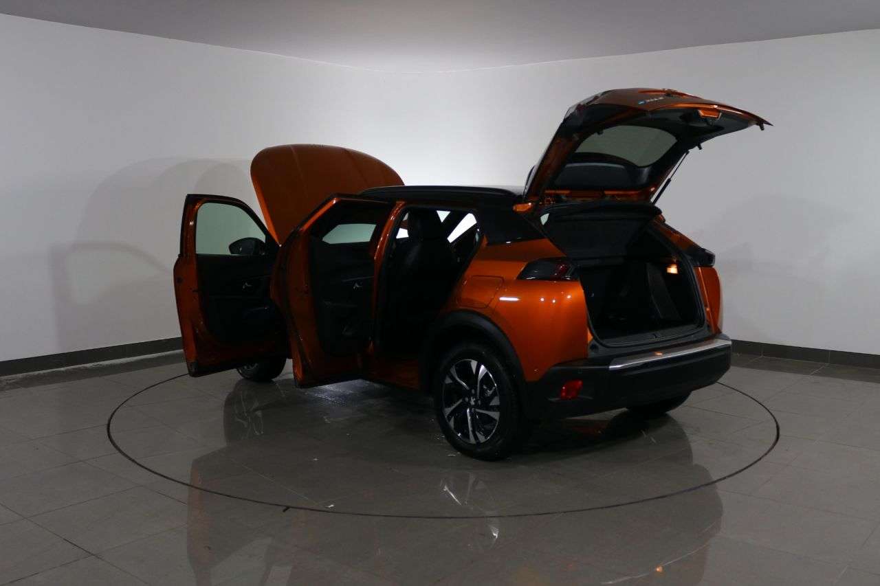 2021 PEUGEOT E-2008 2021 PEUGEOT E-2008