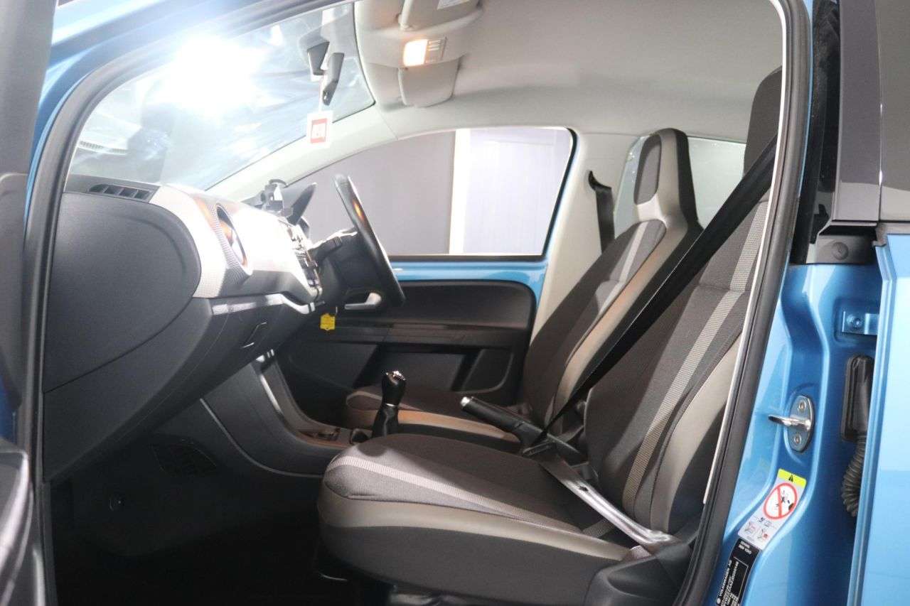 2018 VOLKSWAGEN UP! 2018 VOLKSWAGEN UP!